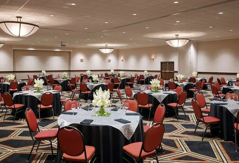 Four Points By Sheraton Bellingham Hotel & Conference Center