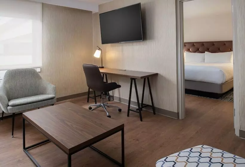 Four Points By Sheraton Bellingham Hotel & Conference Center