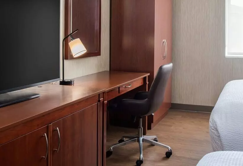 Four Points By Sheraton Bellingham Hotel & Conference Center