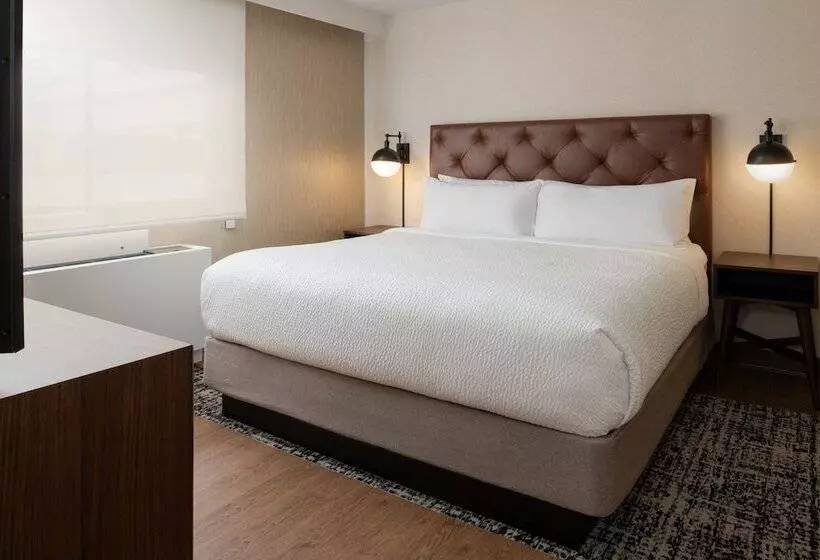 Four Points By Sheraton Bellingham Hotel & Conference Center