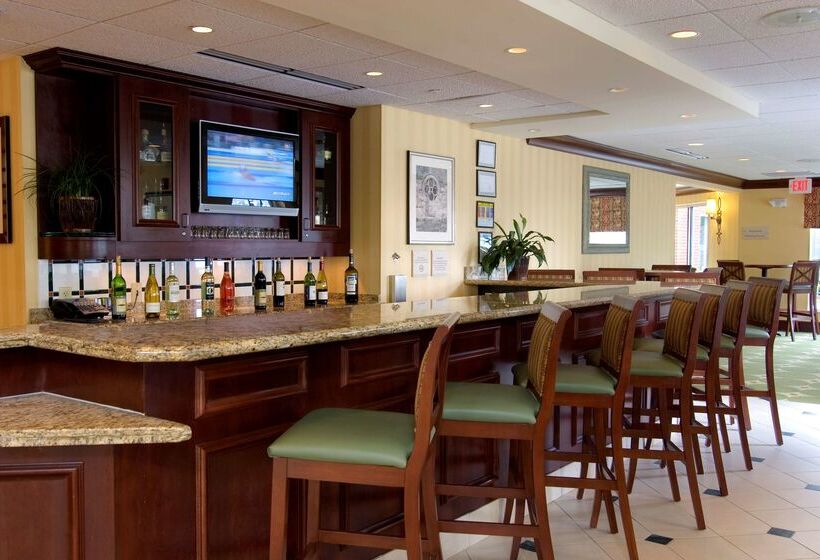 هتل Hilton Garden Inn Clarksburg Bridgeport