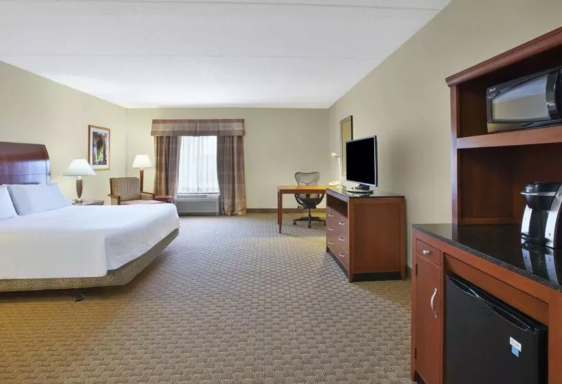 בית מלון כפרי Hilton Garden Inn Clarksburg Bridgeport