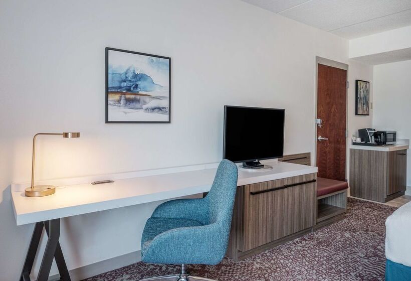 هتل Hilton Garden Inn Clarksburg Bridgeport