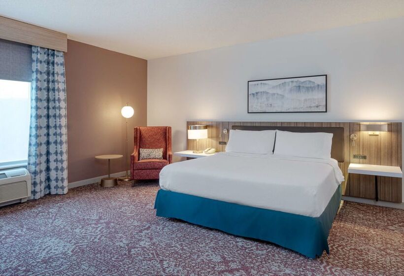 هتل Hilton Garden Inn Clarksburg Bridgeport