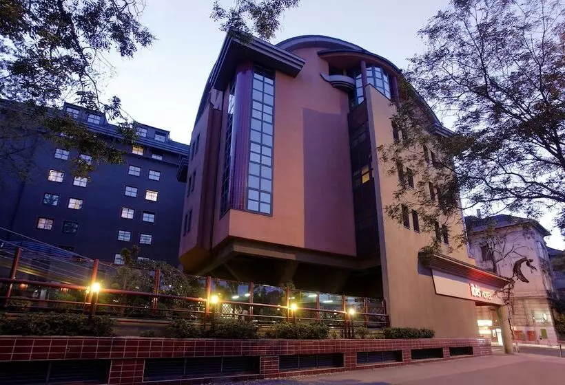 Hotel Ibis Budapest Heroes Square