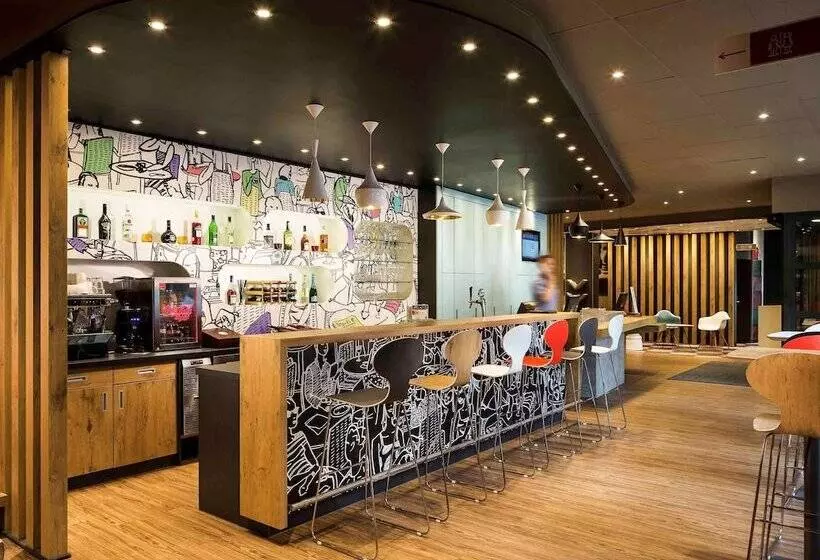 Hotel Ibis Budapest Heroes Square