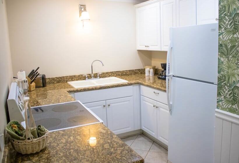 Отель Pea Soup Andersen's Inn