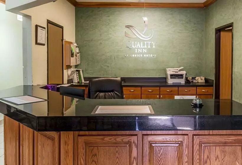 酒店 Quality Inn At Collins Road  Cedar Rapids