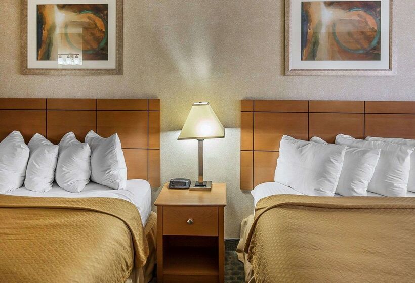 Hotel Quality Inn At Collins Road Cedar Rapids