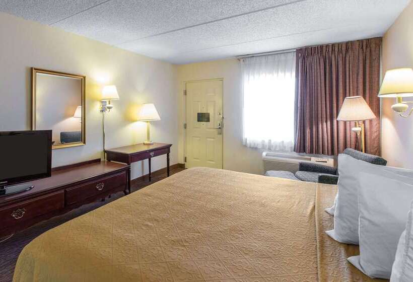 בית מלון כפרי Quality Inn