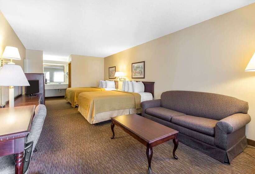 בית מלון כפרי Quality Inn