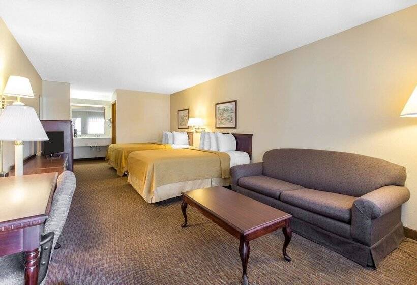 בית מלון כפרי Quality Inn