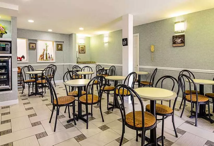 هتل Quality Inn Mount Vernon