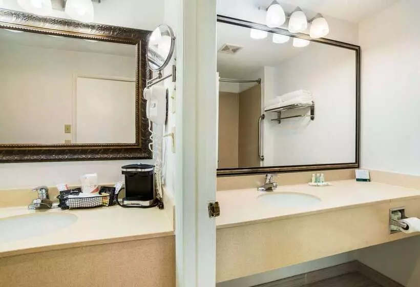 هتل Quality Inn Mount Vernon