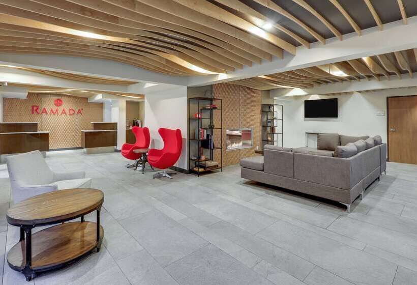 هتل Ramada By Wyndham Austin South