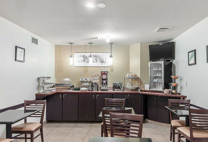 فندق Rodeway Inn Airport