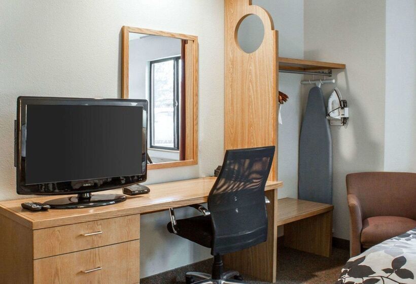 فندق Rodeway Inn Airport