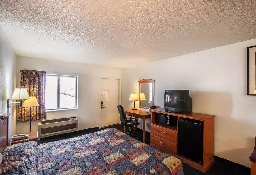 酒店 Rodeway Inn Effingham