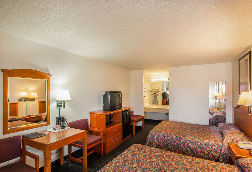 酒店 Rodeway Inn Effingham