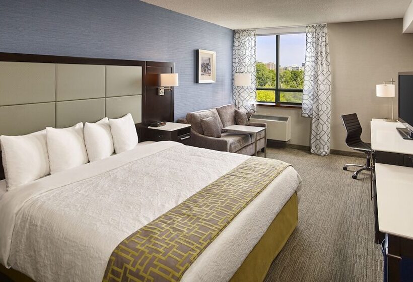 Waterfront Hotel Downtown Burlington