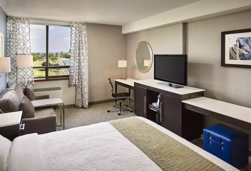 Waterfront Hotel Downtown Burlington