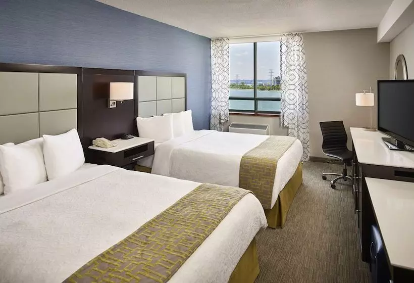 Waterfront Hotel Downtown Burlington