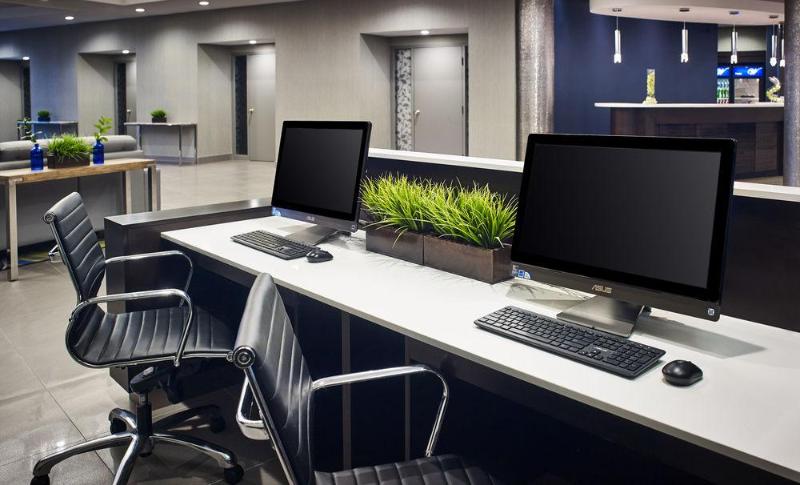 Waterfront Hotel Downtown Burlington