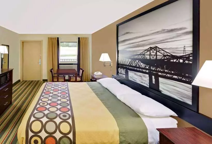 مُتل Super 8 By Wyndham Laurel