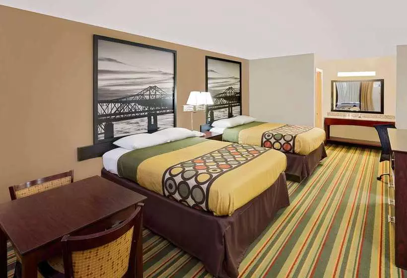 مُتل Super 8 By Wyndham Laurel