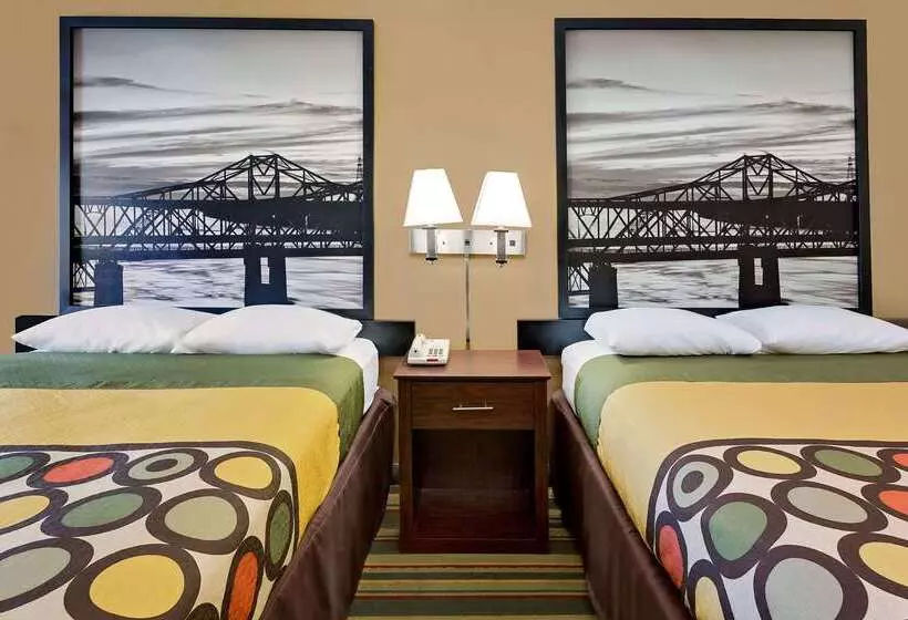 مُتل Super 8 By Wyndham Laurel