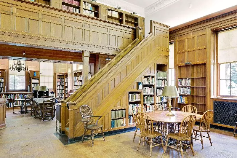 مُتل Super 8 By Wyndham Laurel