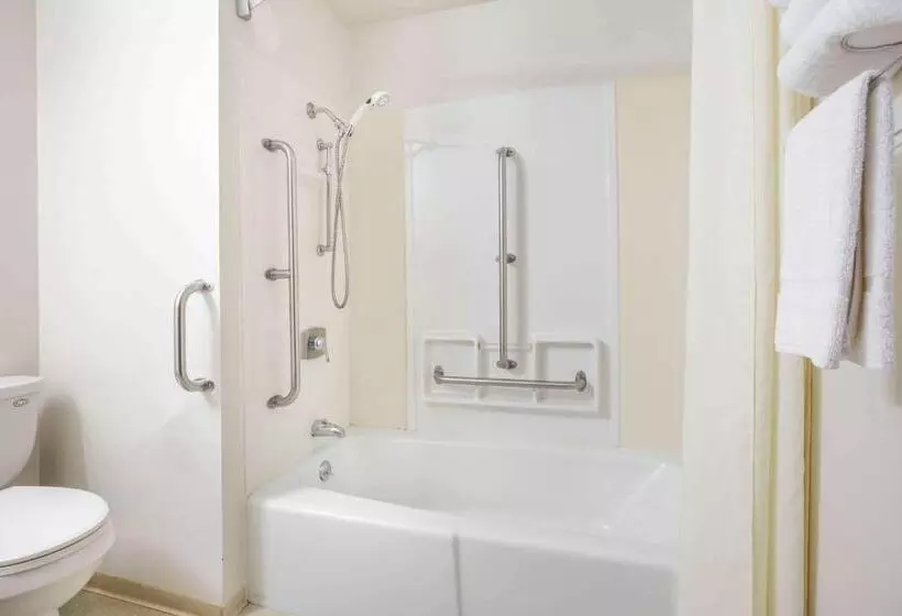 مُتل Super 8 By Wyndham Missoula/brooks Street