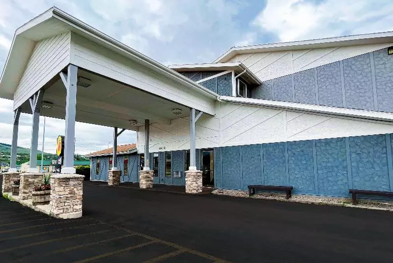 مُتل Super 8 By Wyndham Missoula/brooks Street