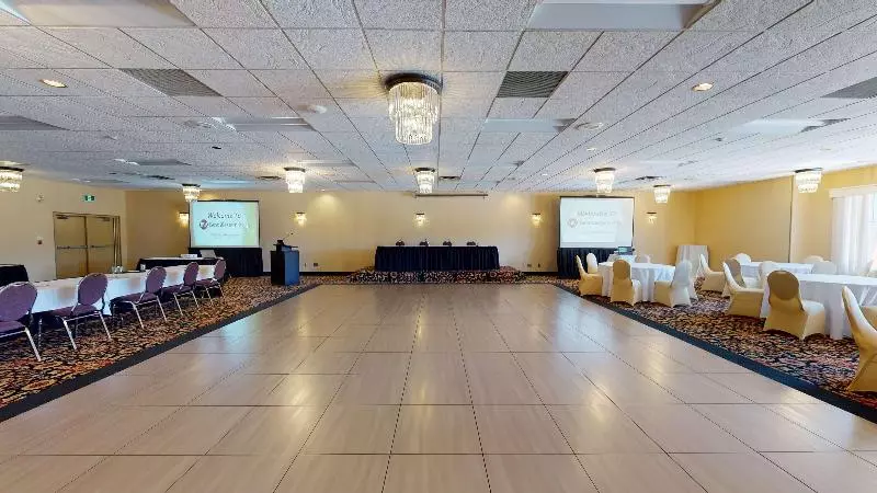 리조트 Best Western Plus Norwester Hotel & Conference Centre