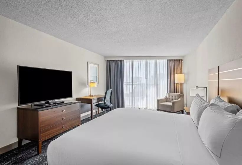 منتجع Doubletree By Hilton Atlantic Beach Oceanfront