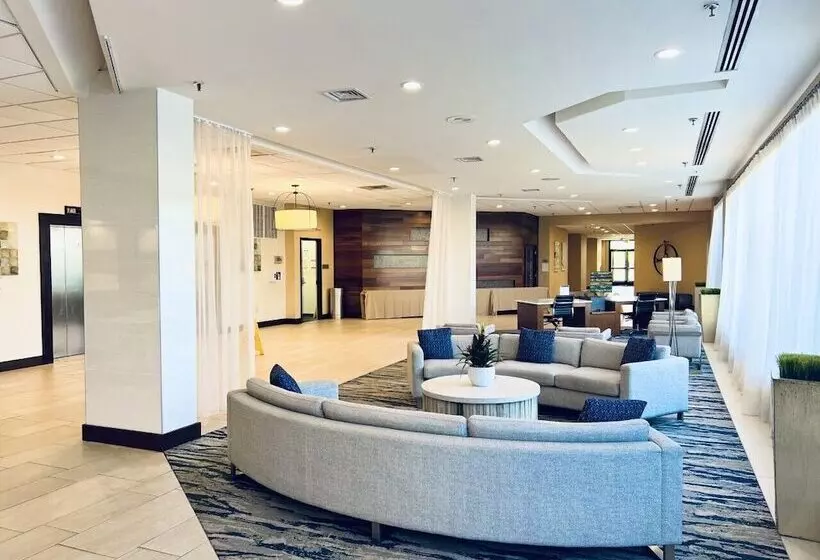 منتجع Doubletree By Hilton Atlantic Beach Oceanfront