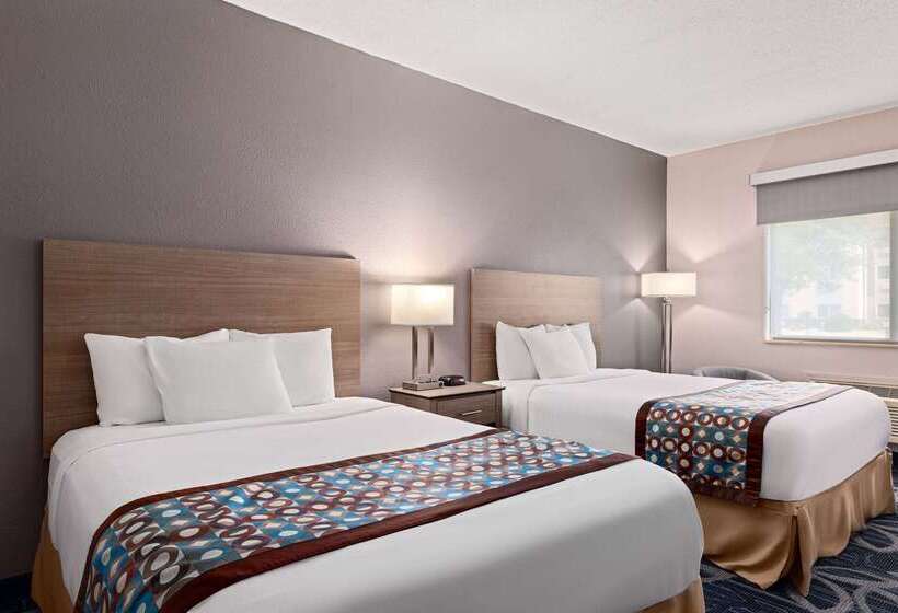 Hotel Baymont By Wyndham Waterloo