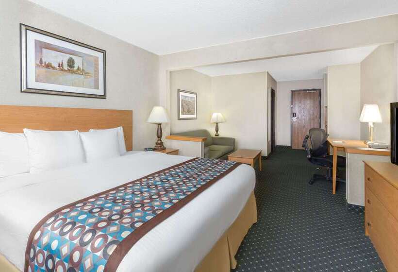 Hotel Baymont By Wyndham Waterloo