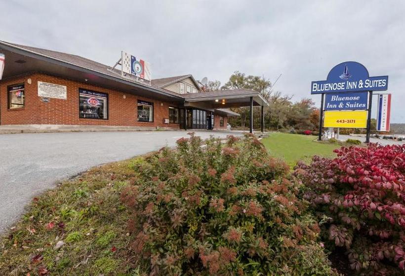 هتل Bluenose Inn And Suites