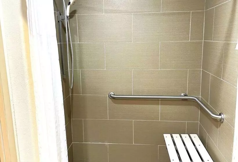 هتل Surestay Plus By Best Western Reading North