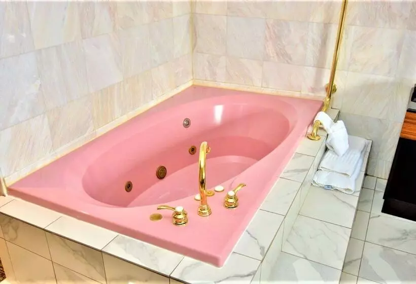 هتل Surestay Plus By Best Western Reading North