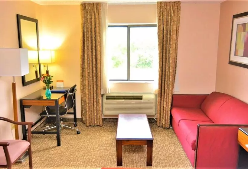 هتل Surestay Plus By Best Western Reading North