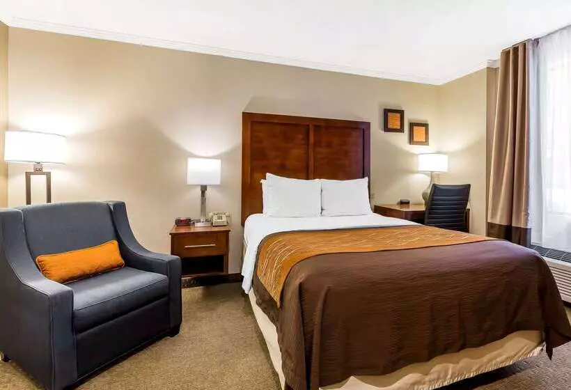 Отель Comfort Inn Santa Monica  West Los Angeles