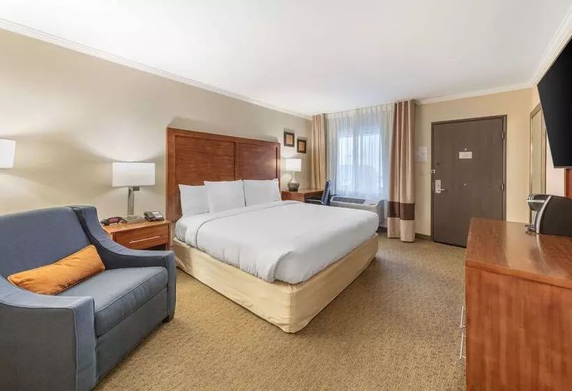 Отель Comfort Inn Santa Monica  West Los Angeles