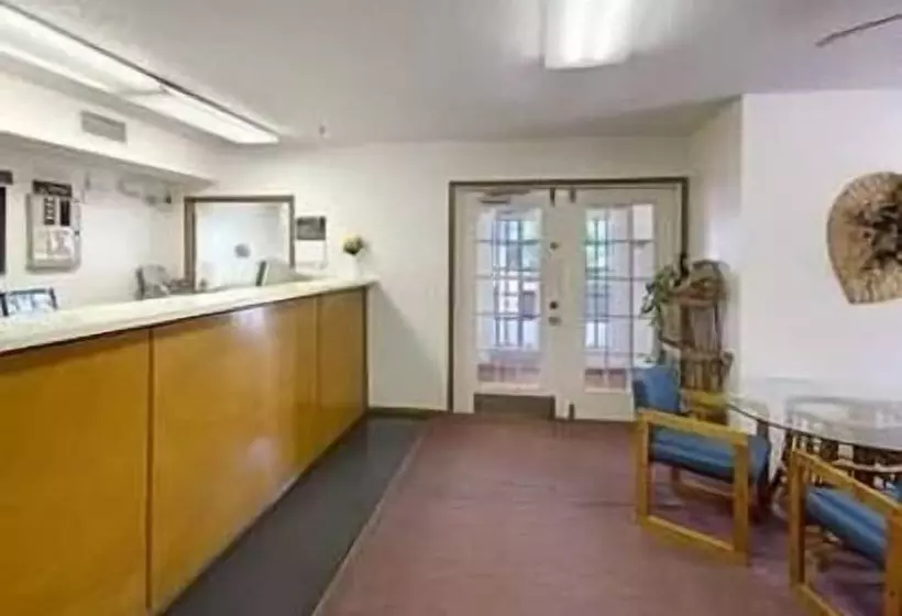 Отель Country Side Inn