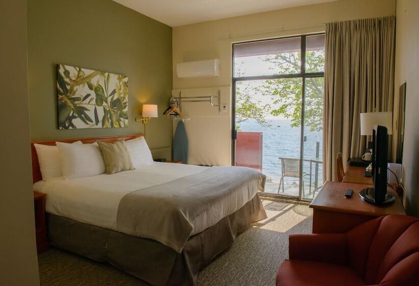 酒店 Driftwood Inn