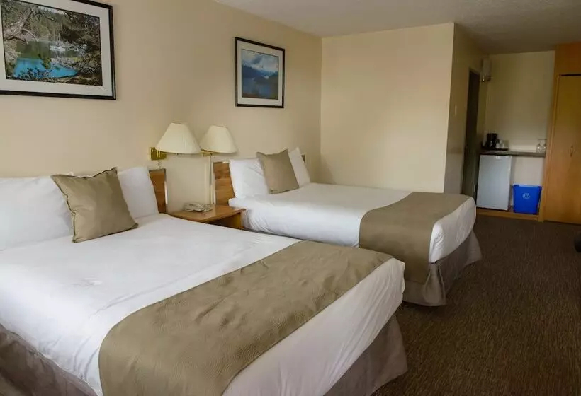 בית מלון כפרי Driftwood Inn