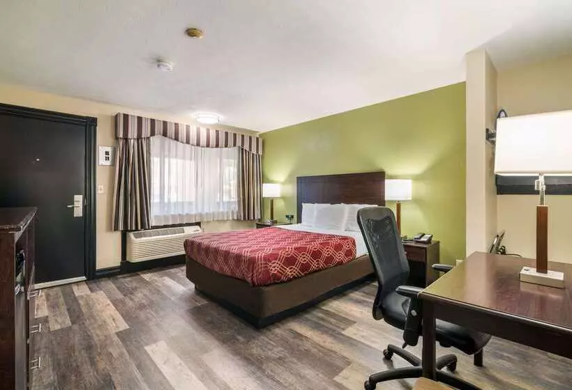 فندق Econo Lodge Bostonmalden