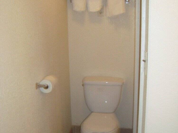 Hotel Inn At Monticello