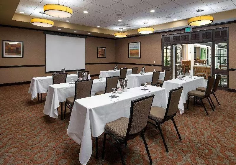 Отель Jamaica Bay Inn Marina Del Rey Tapestry Collection By Hilton